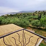 Stone House, Fully Equipped By The Sea 빌라 Koróni