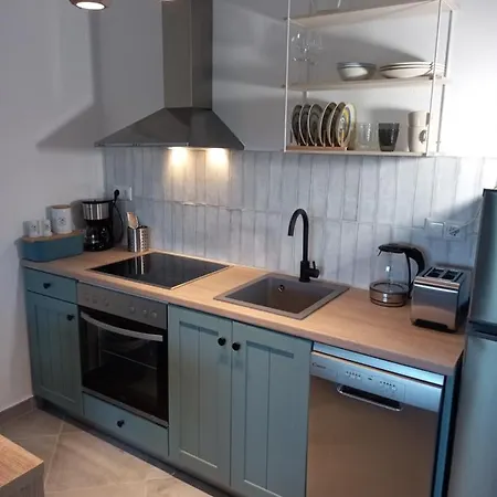 Stone House, Fully Equipped By The Sea * Корони