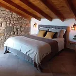 Willa Stone House, Fully Equipped By The Sea Koróni