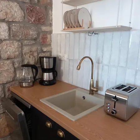 Stone House, Fully Equipped By The Sea Koróni