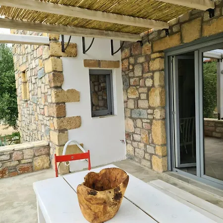 Stone House, Fully Equipped By The Sea * Koróni