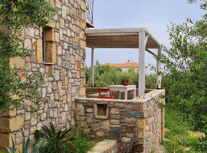 Stone House, Fully Equipped By The Sea Villa