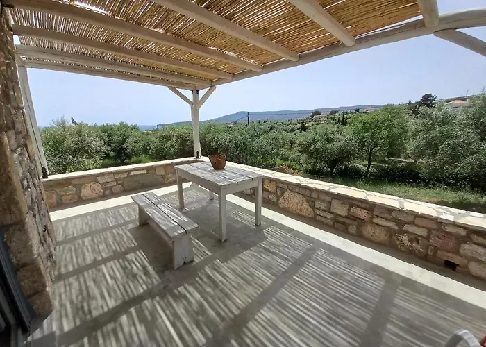 Stone House, Fully Equipped By The Sea Villa *