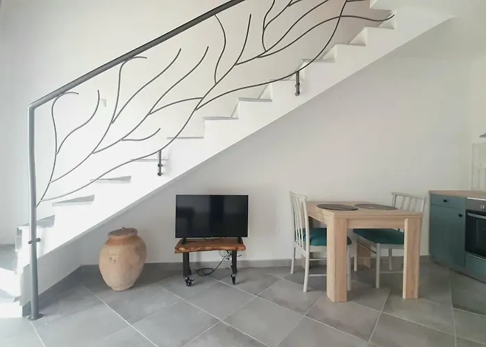 Stone House, Fully Equipped By The Sea Villa Koróni