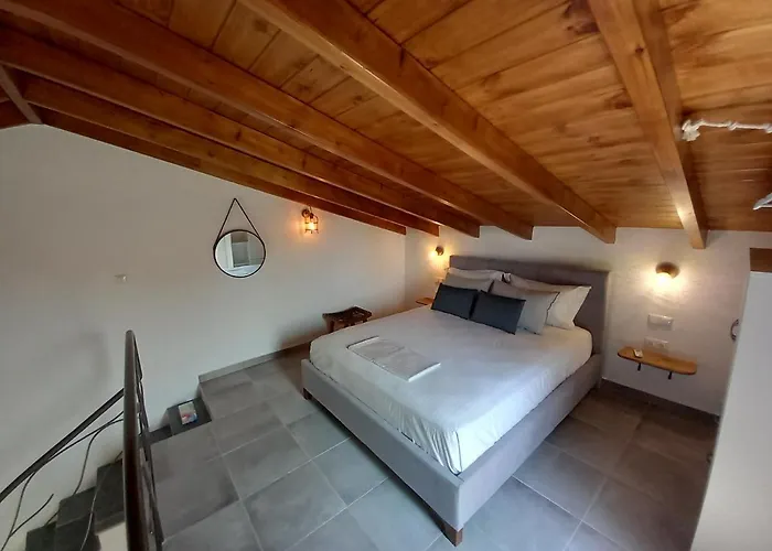 Stone House, Fully Equipped By The Sea فيلة